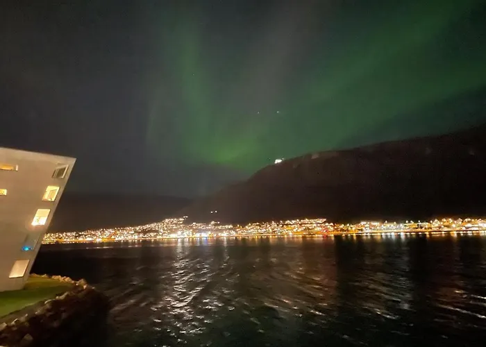 Проживание в семье Sea View *
